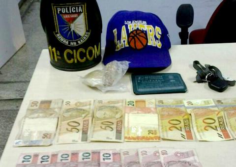 Menor é apreendido com 500g de Oxi e dinheiro